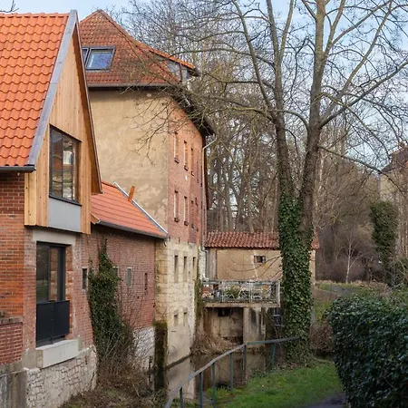 Appartement Modernes Ferien- Und Messezimmer In Idyllischer Lage